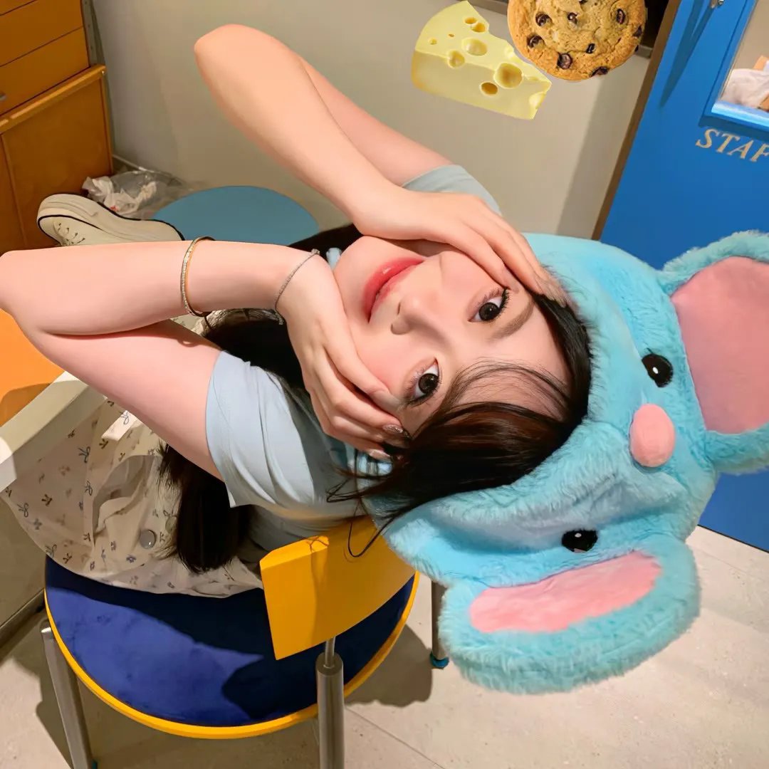 把哥哥变成可以携带的尺寸海报